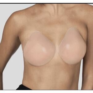 $32 Fashion Forms Women's Beige Voluptuous Silicone Adhesive Lift Bra Size B